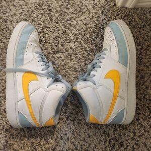 Nike Court vision mid shoes
